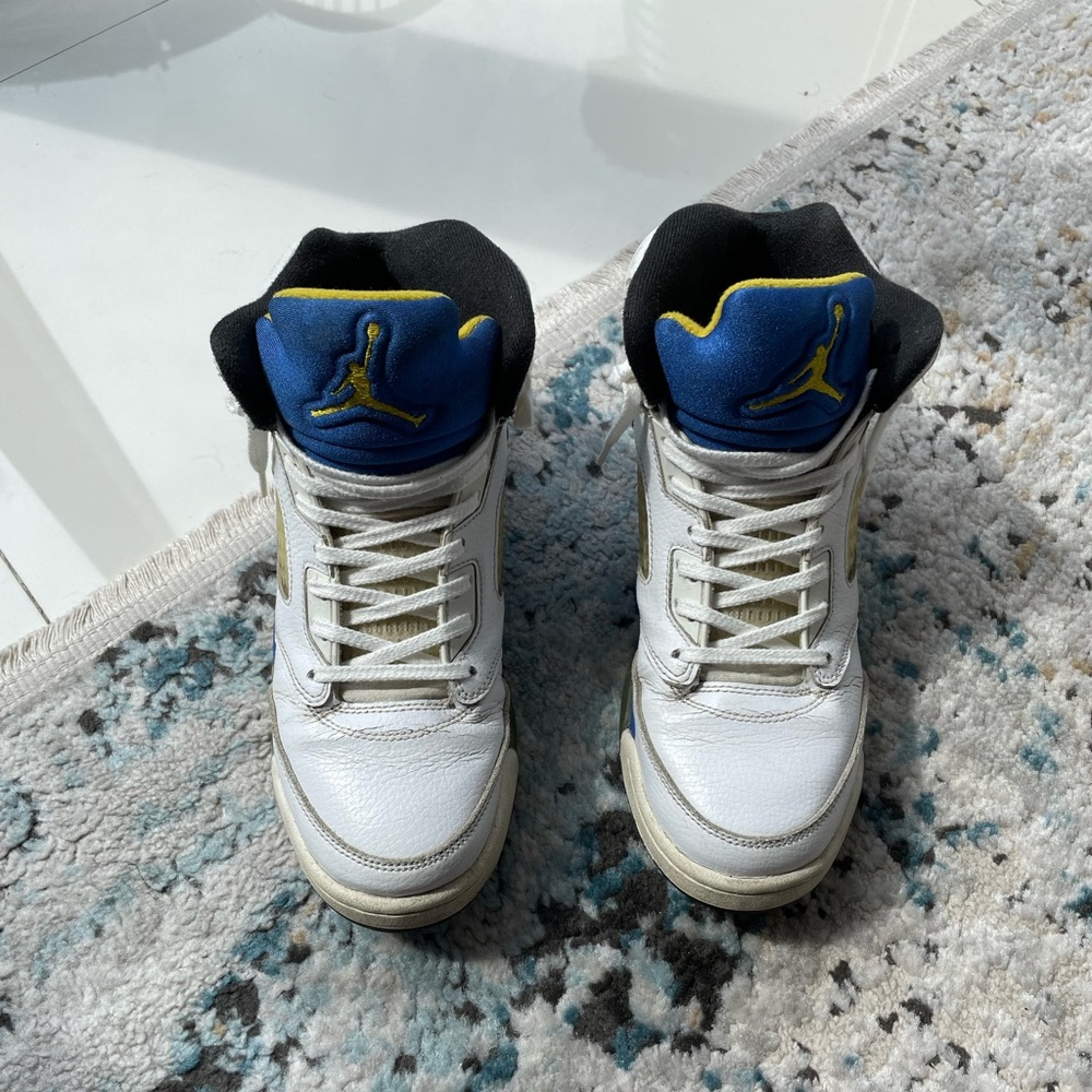 Jordan 5 Retros Laney Size 6